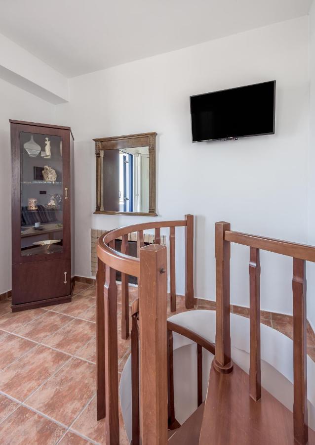 Akitos Maisonette Adamantas (Milos) Exterior foto